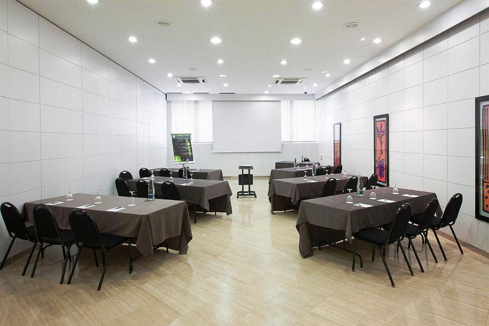 Hotel NH Barcelona Stadium