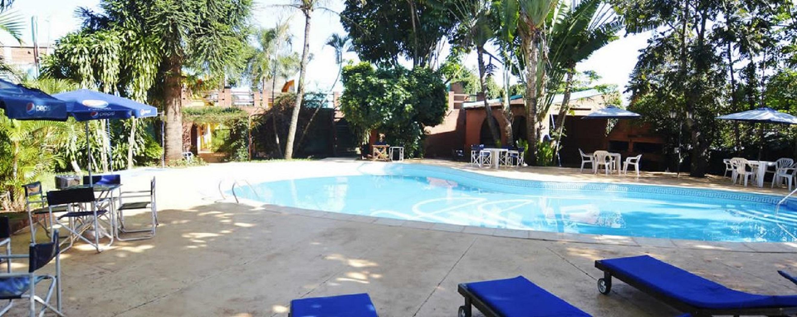 Vista Piscina Alexander Hotel