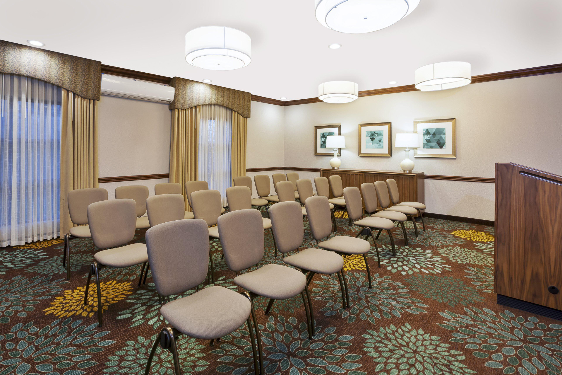 Centro de Negocios Staybridge Suites Columbia-Hwy 63 & I-70
