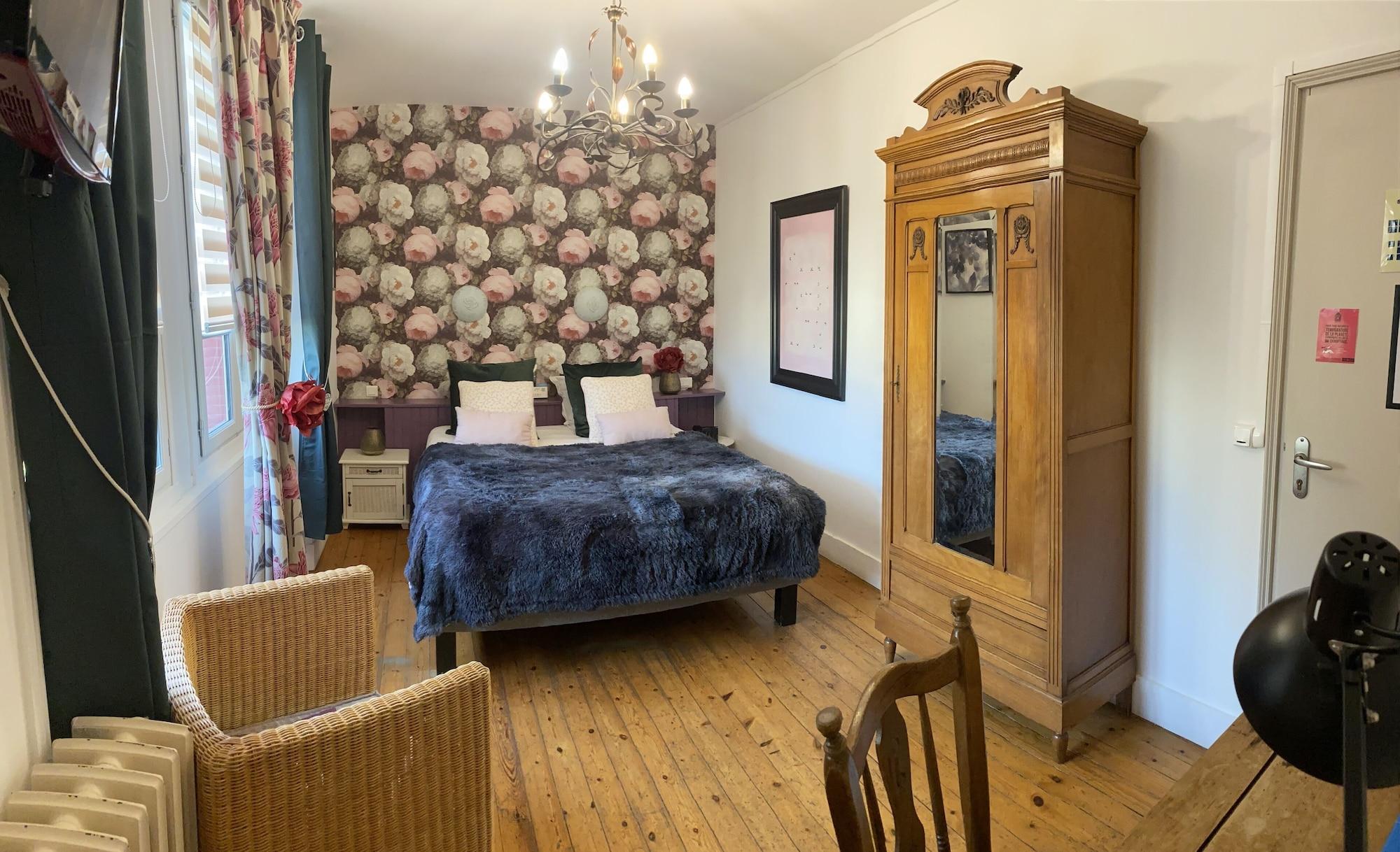 Varios Hôtel Belle Vue