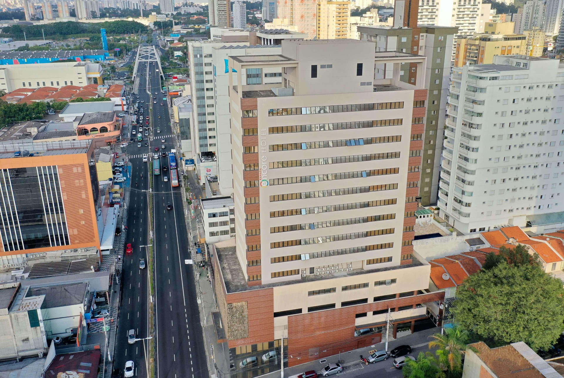 Vista Exterior Ramada Encore São Paulo Osasco
