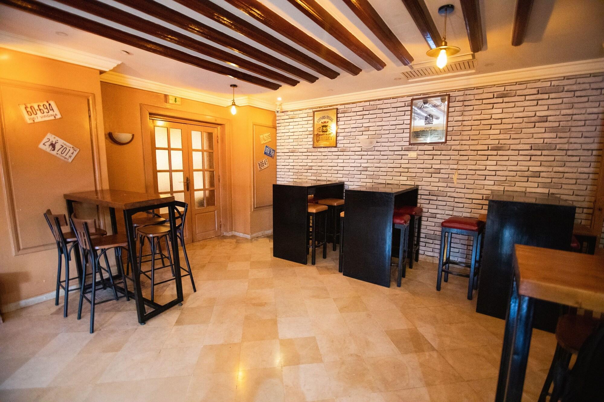 Bar/Salón Hotel Alrawabi