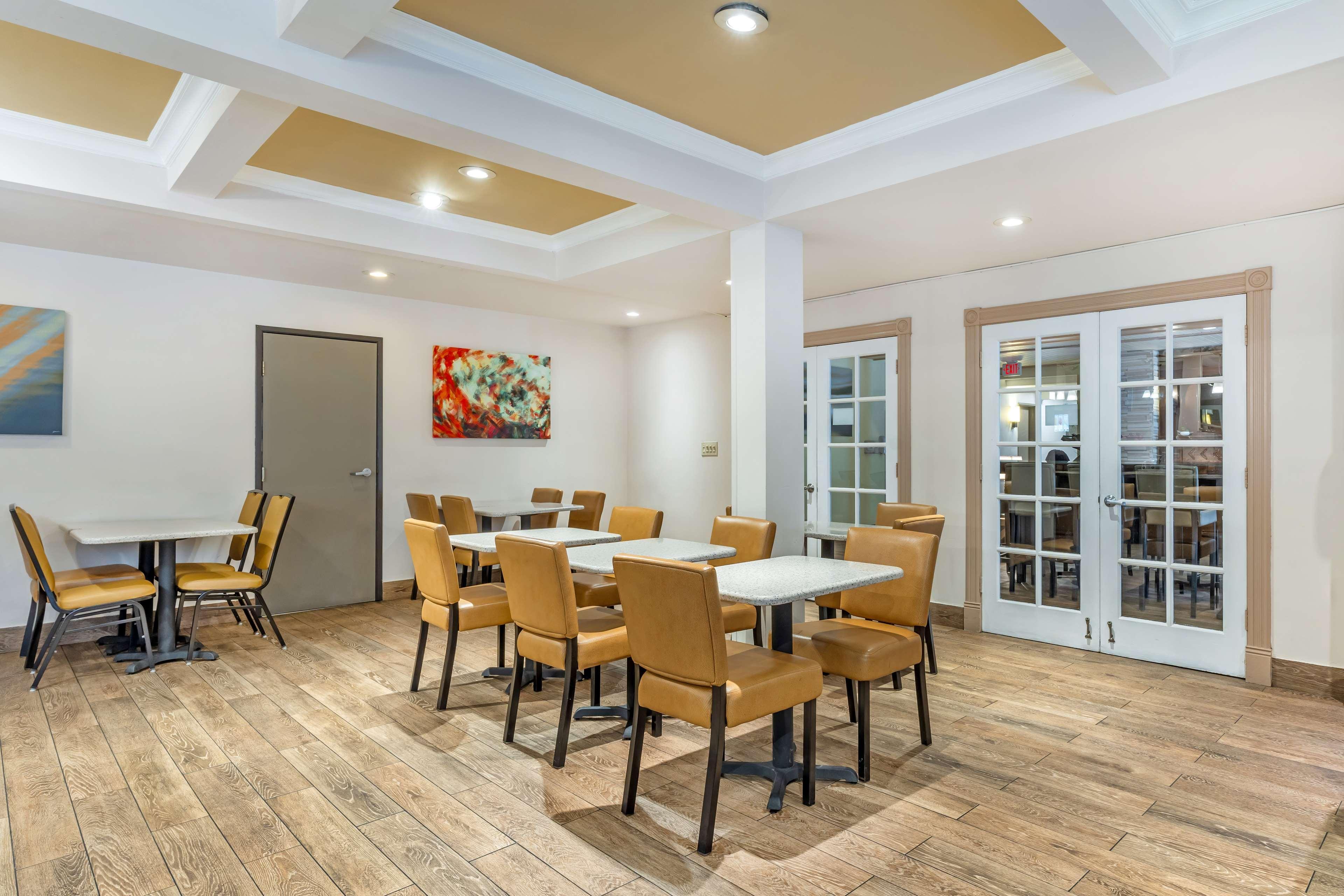 Restaurant Best Western John Muir Inn