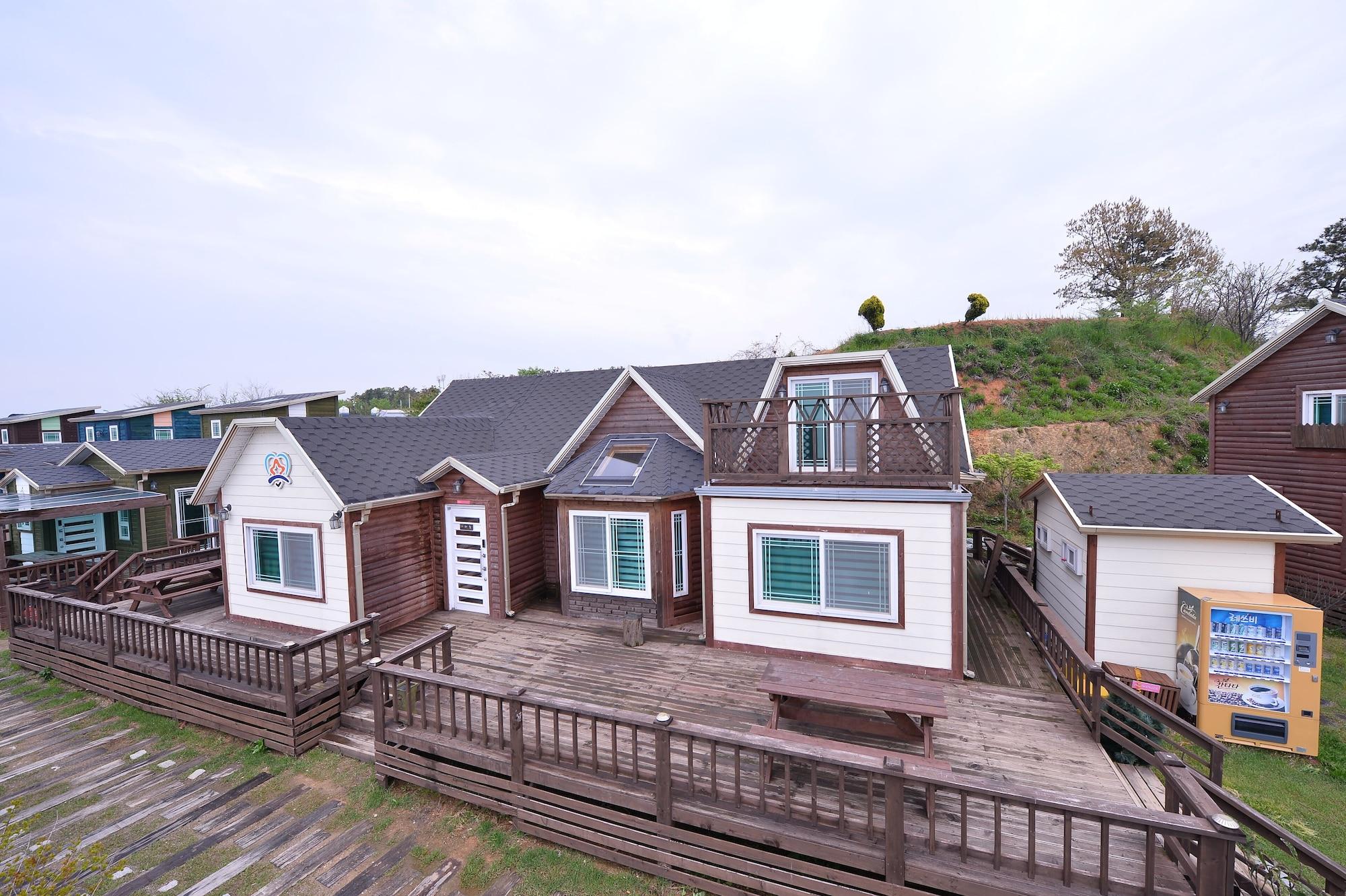 Vista Exterior SkyStarSea Pension