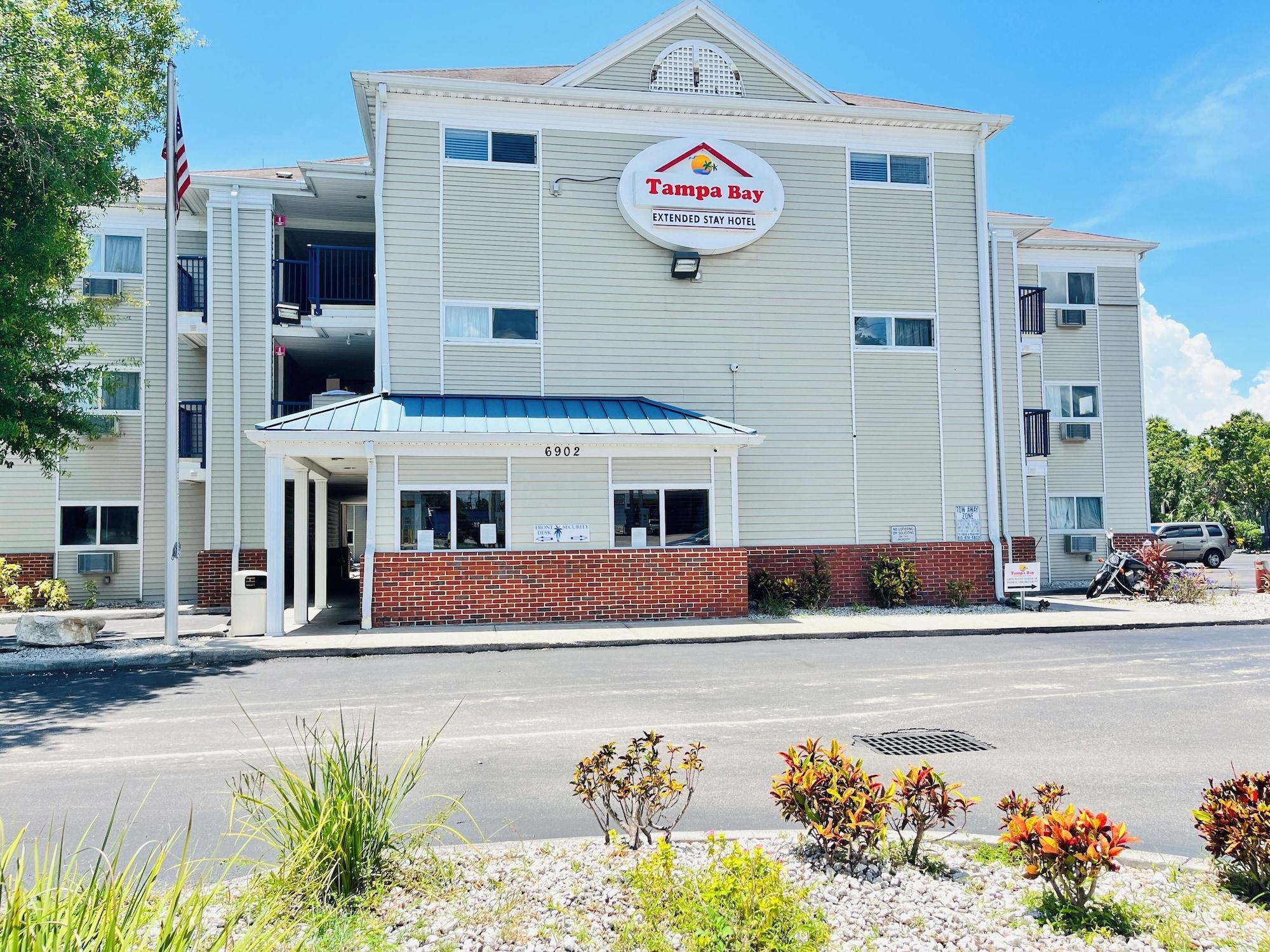 Varios Tampa Bay Extended Stay Airport