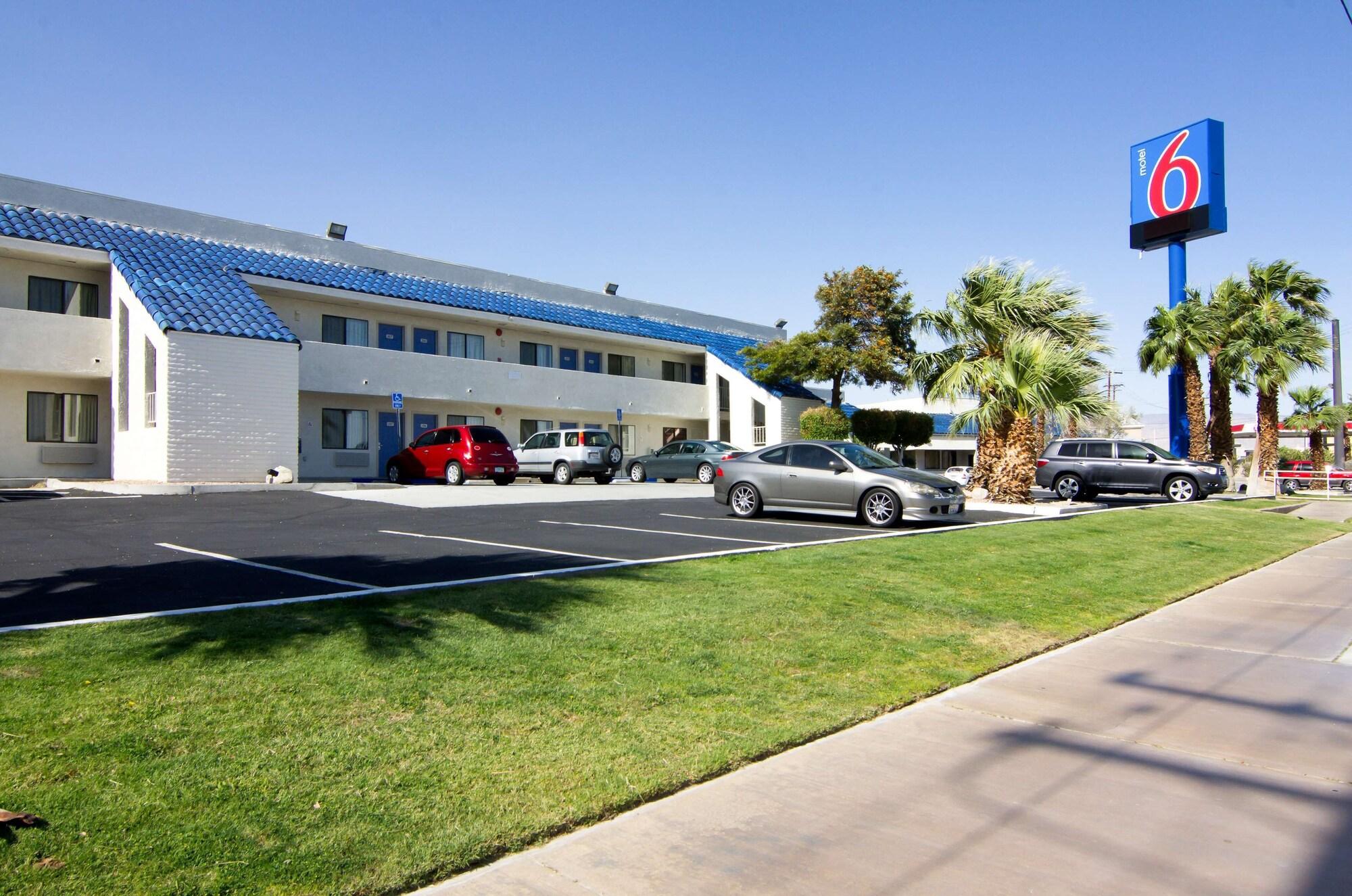 Varios Motel 6 North Palm Springs, CA - North