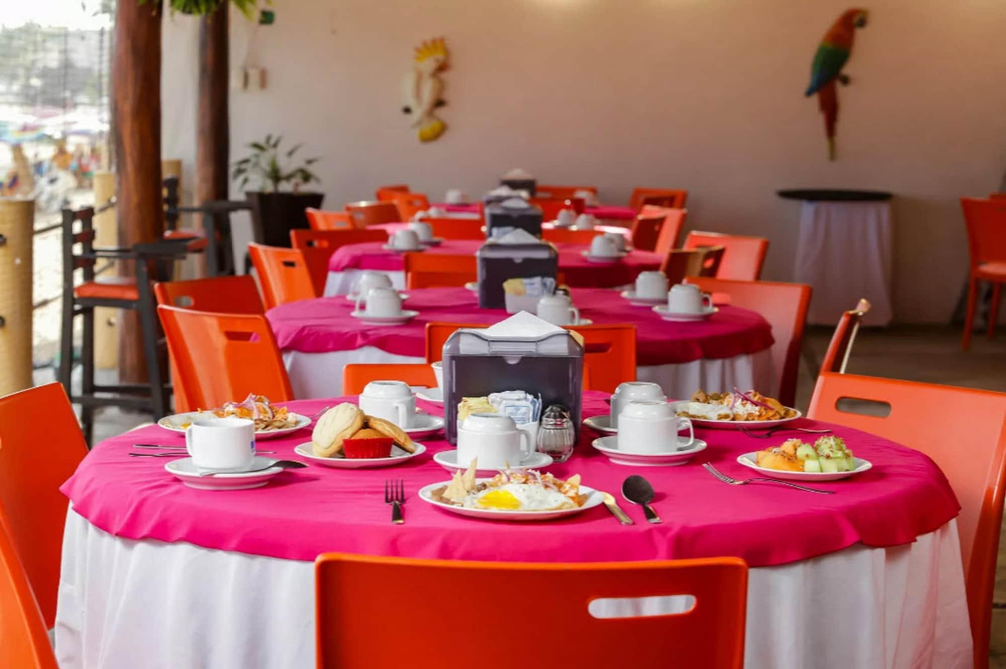Restaurant Costa Alegre Hotel & Suites
