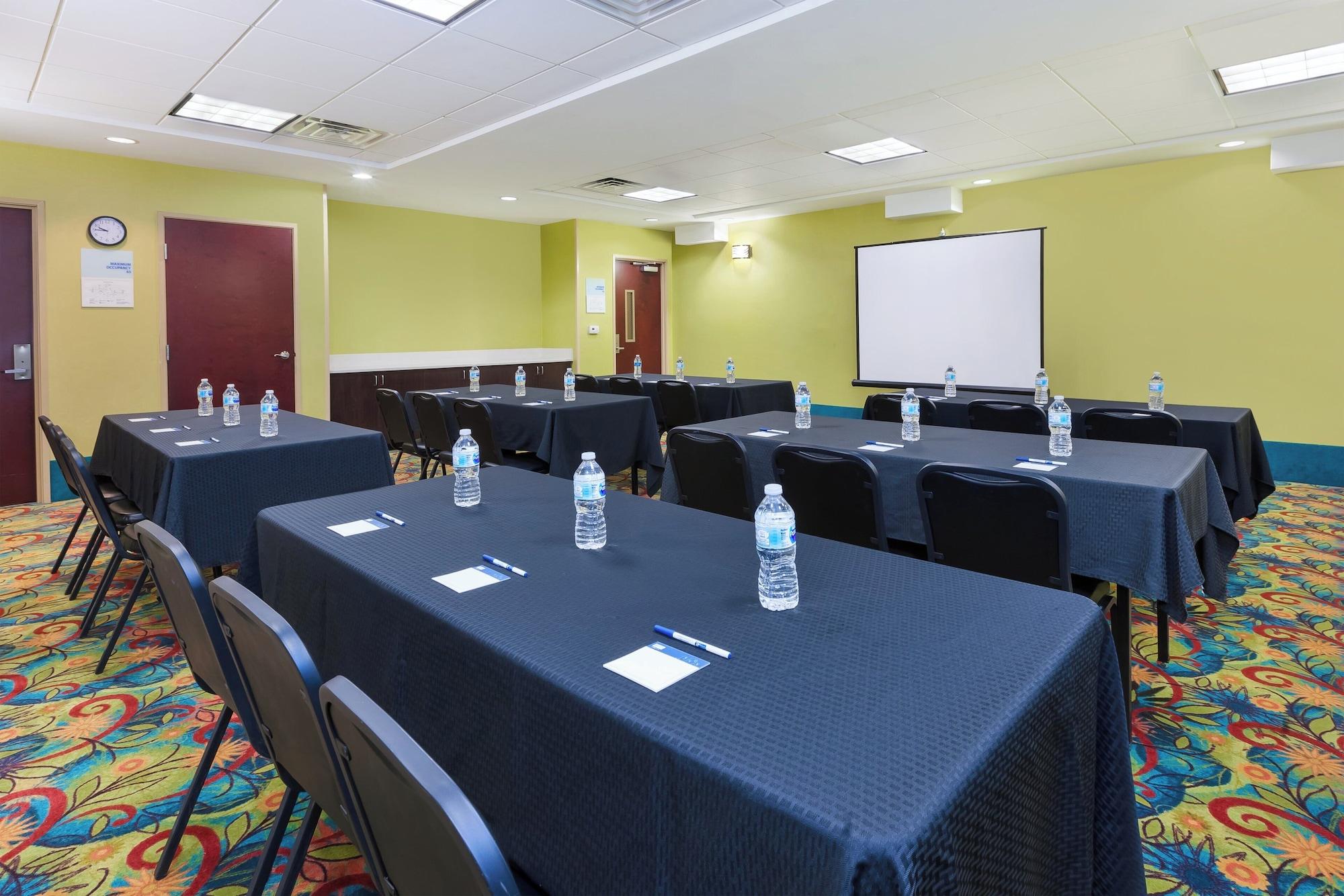 Sala de Reuniones Holiday Inn Express & Suites Southport - Oak Island Area by IHG