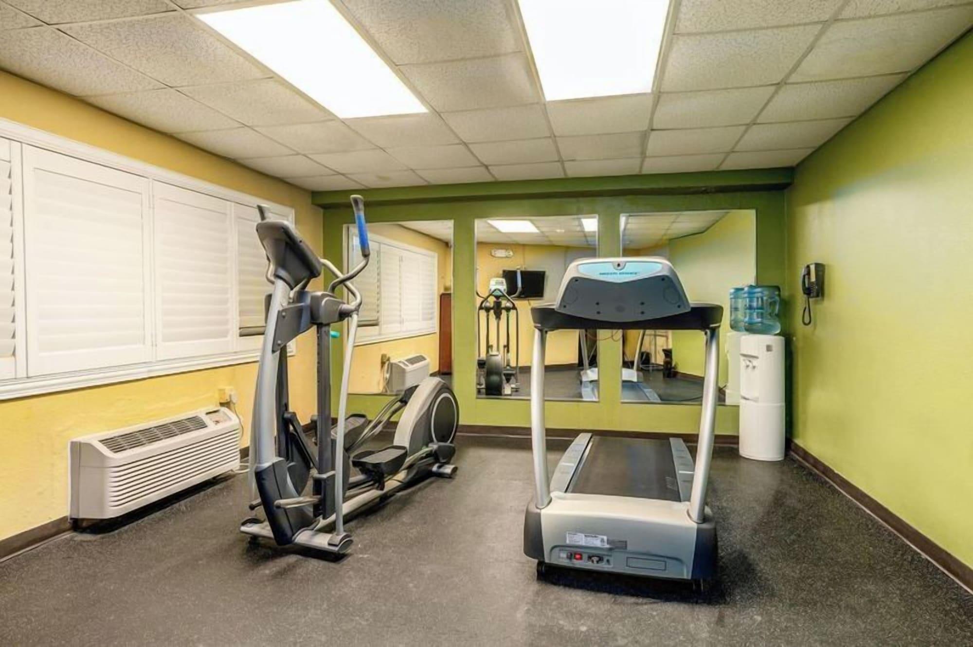 Gimnasio La Quinta Inn & Suites by Wyndham Cocoa Beach Oceanfront