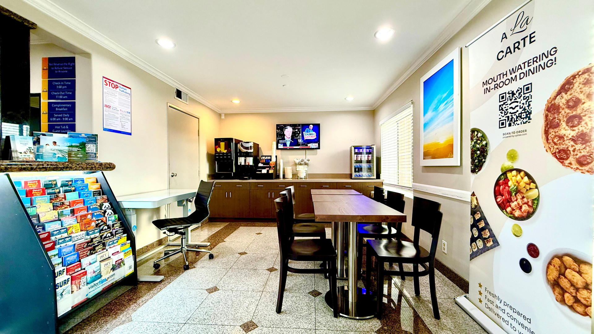 Vista Lobby Days Inn by Wyndham Los Angeles LAX/Redondo/Manhattan Beach