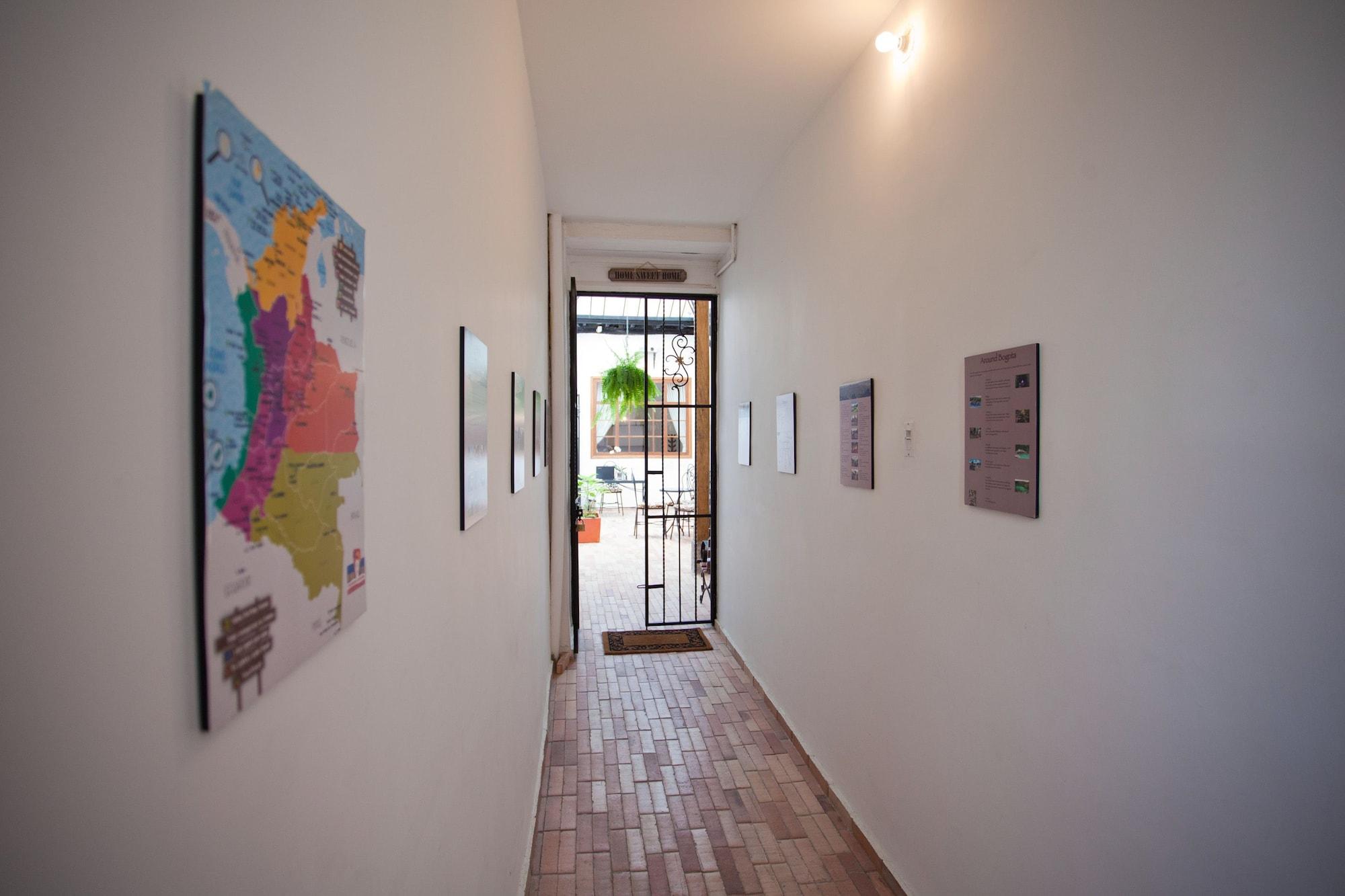 Varios Arche Noah Boutique Hostel