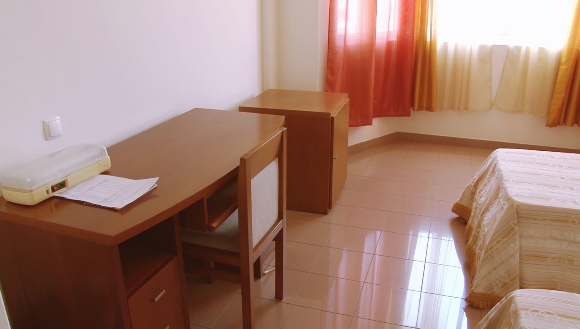 Set de Habitación Residencial Cosmo