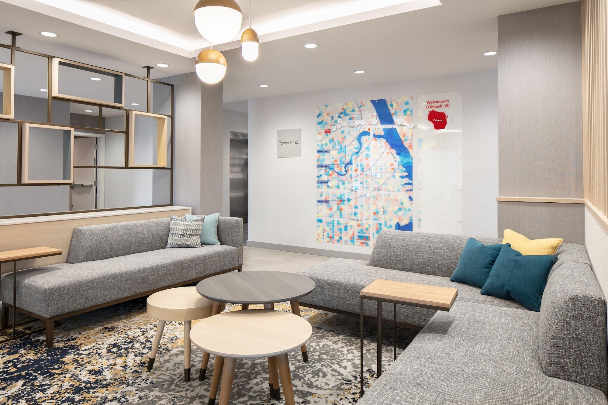 Vista Lobby TownePlace Suites by Marriott Oshkosh