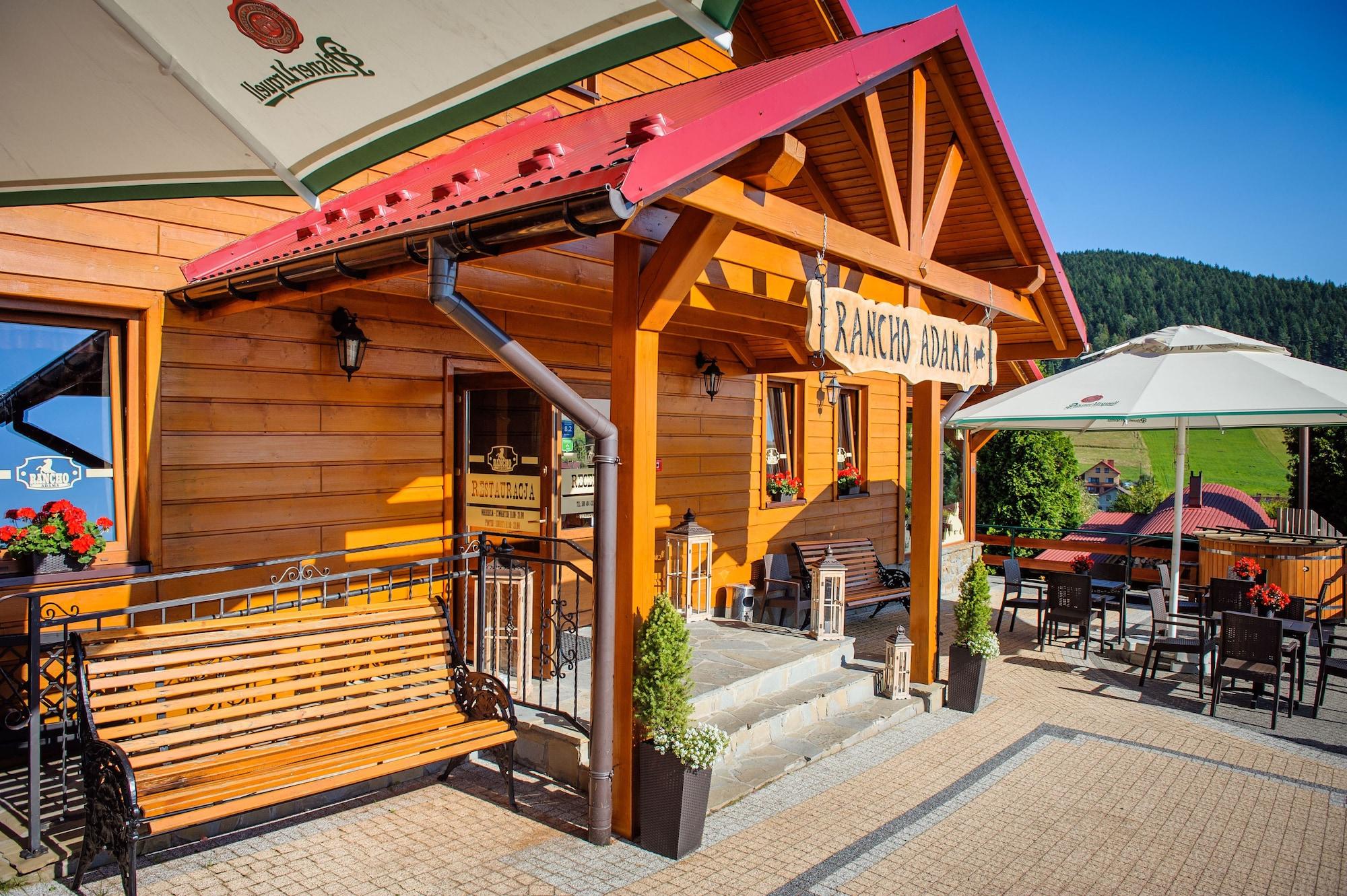 Vista Exterior Rancho Adama