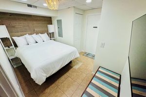 Alquiler Vacacional - Boardwalk 1-bedroom condo with WiFi and AC  on Ocean City MD Beach