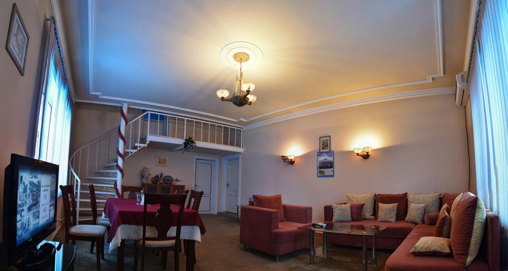 Vista Lobby Club 777