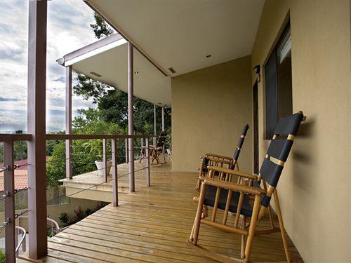 Varios Boutique Hotel Out Of Bounds