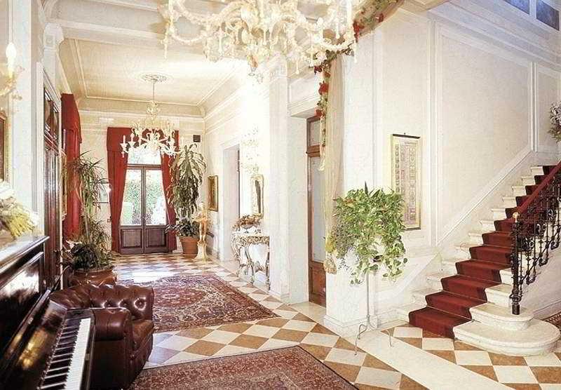 Vista Lobby Hotel Villa Stucky