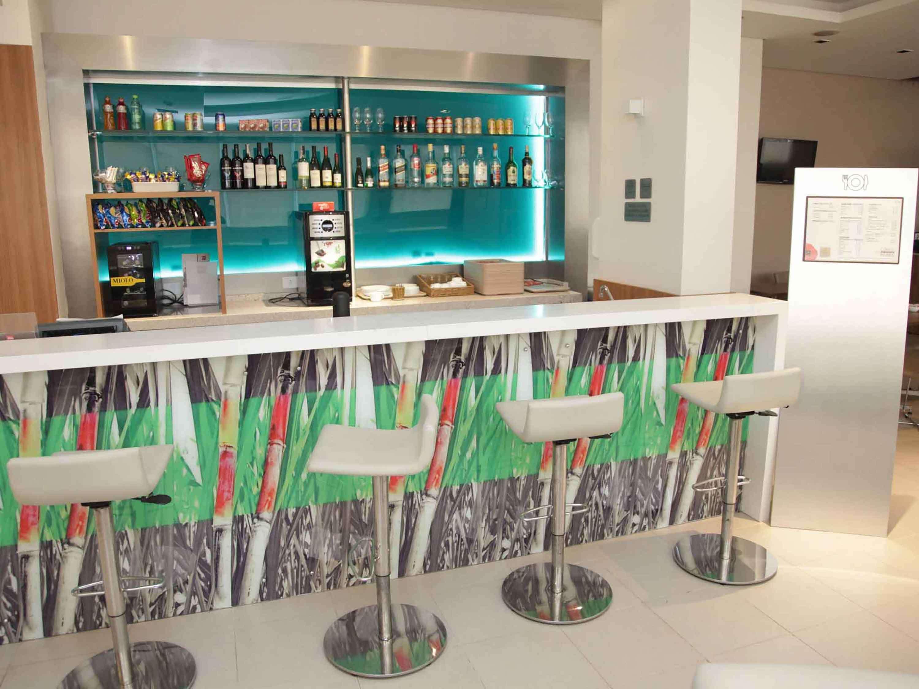 Bar/Salón ibis Sertaozinho