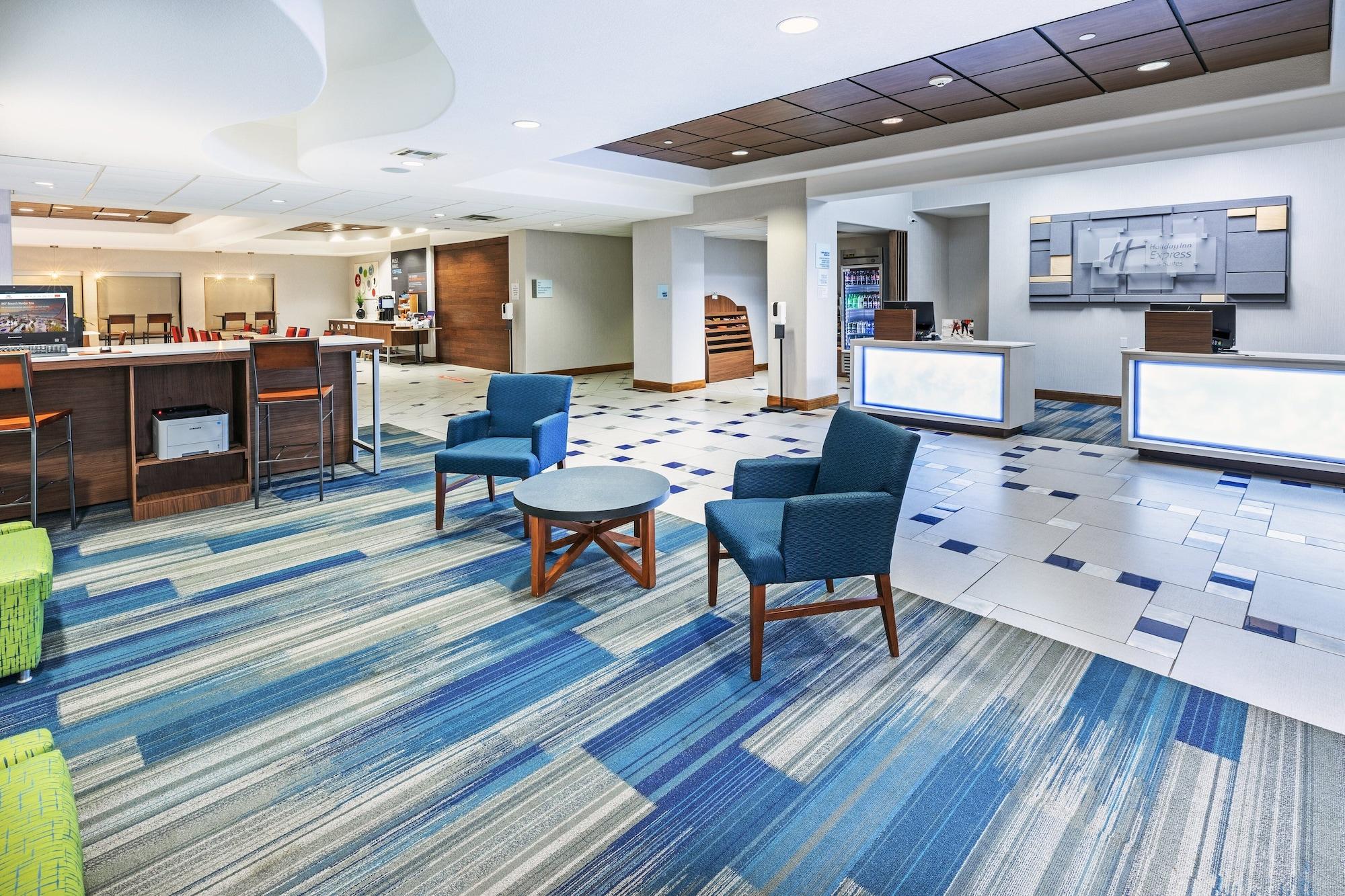 Vista Lobby Holiday Inn Express & Suites Austin NE - Hutto by IHG