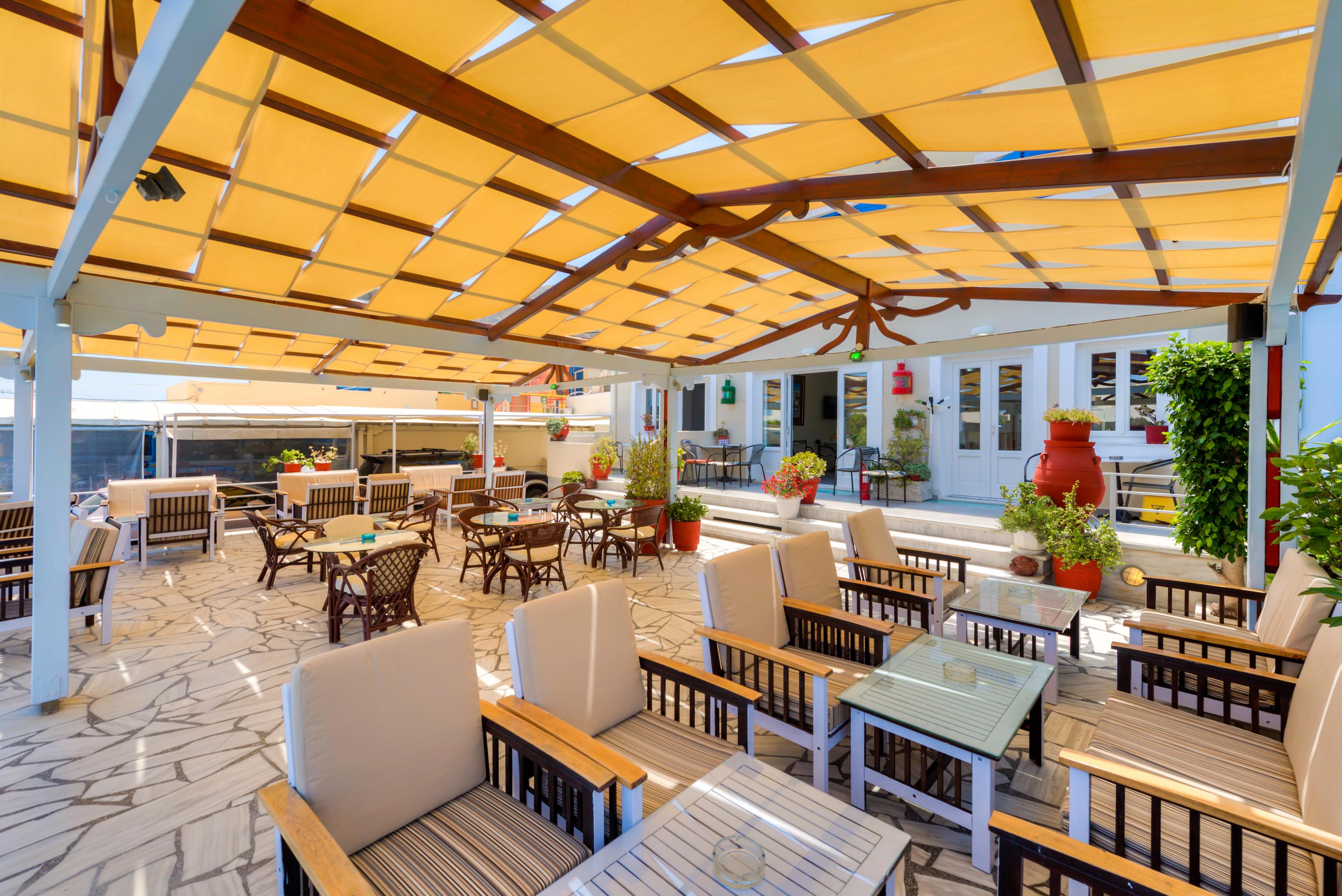 Varios Akis Hotel