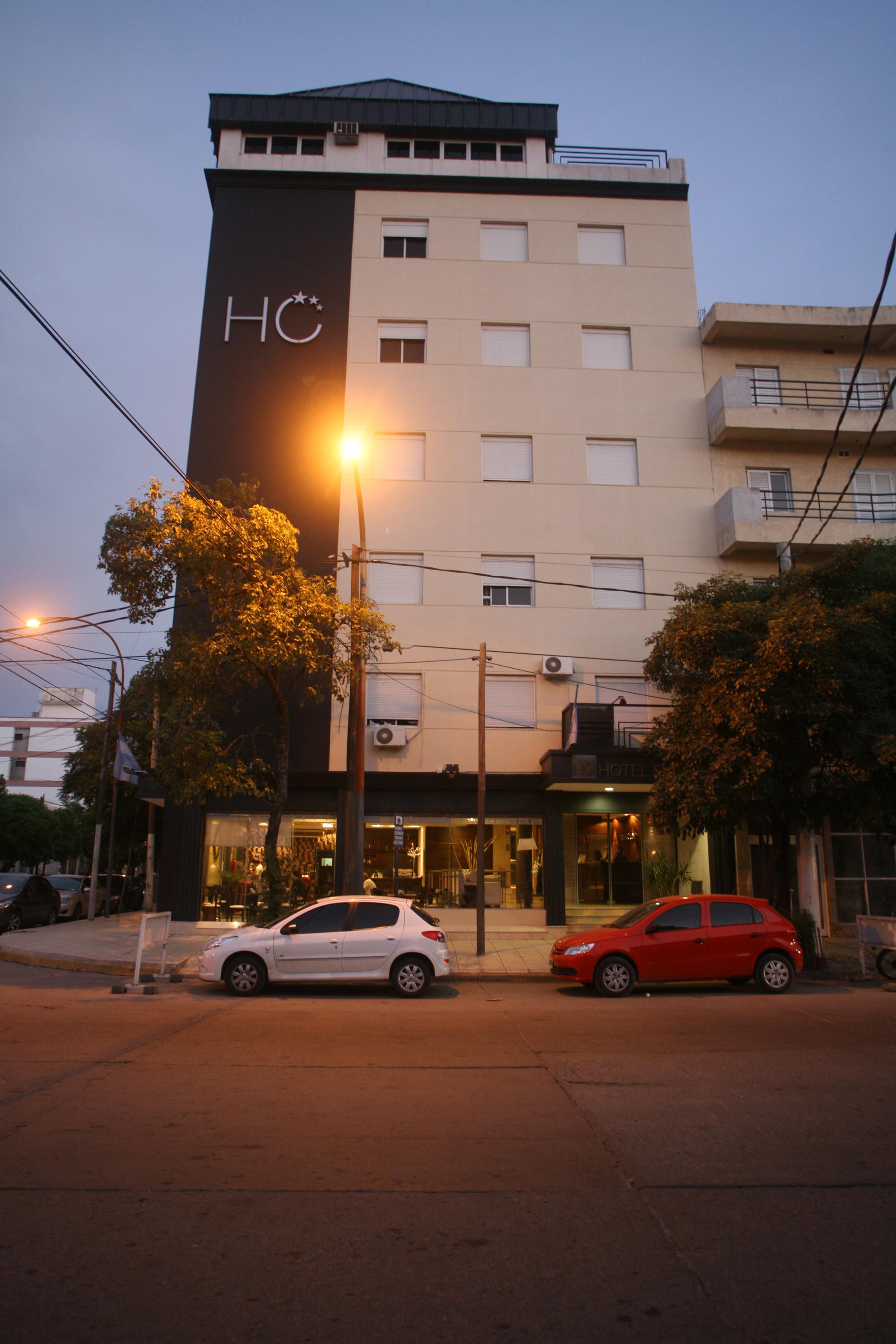 Vista da fachada Hotel Ciudad