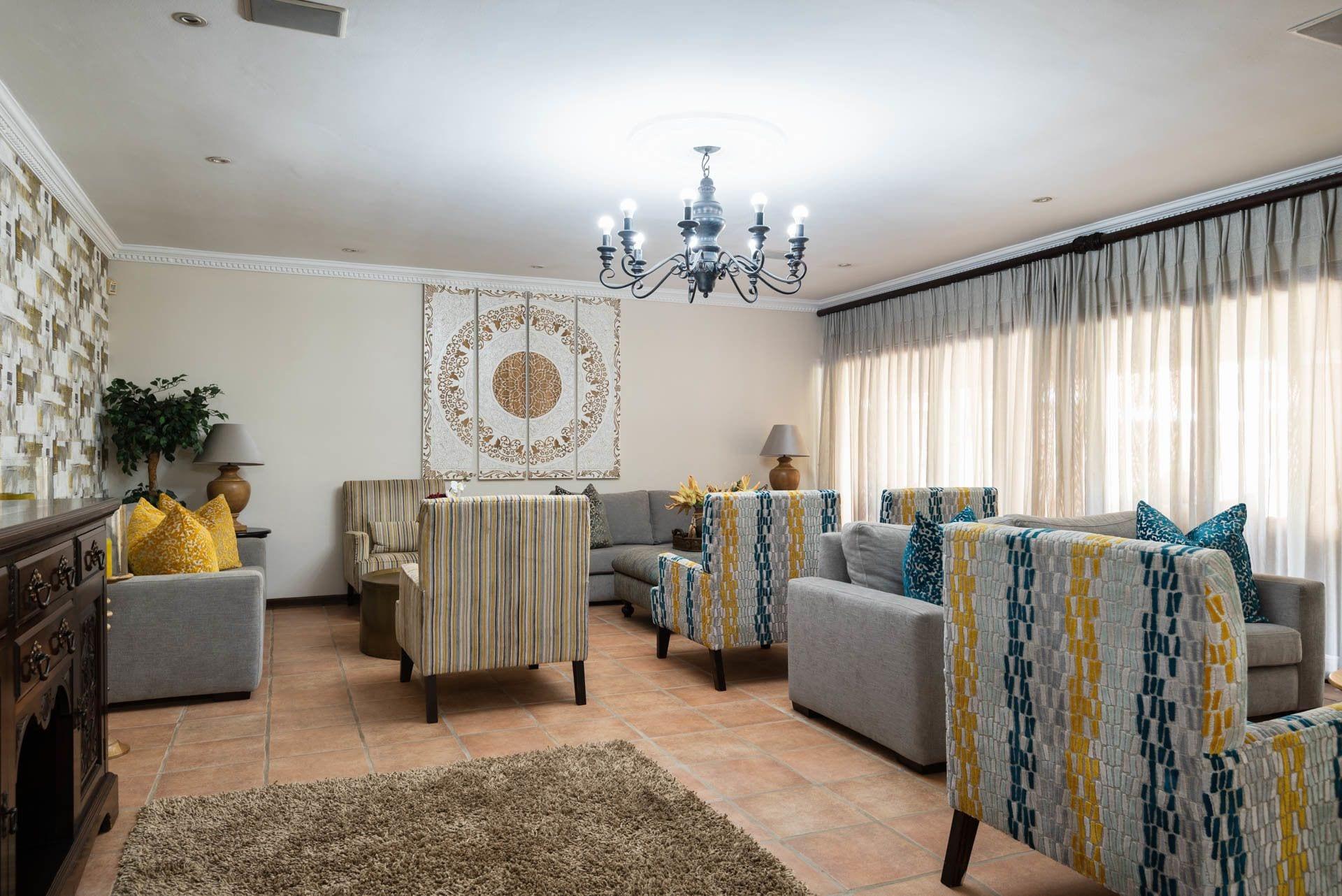 Vista Lobby Valley Villa