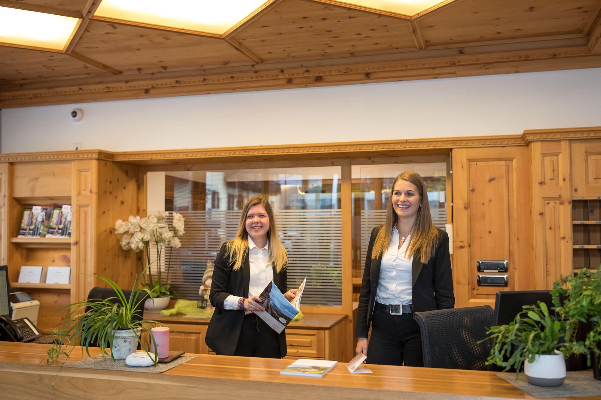 Vista Lobby Aktiv- & Wellnesshotel Zentral