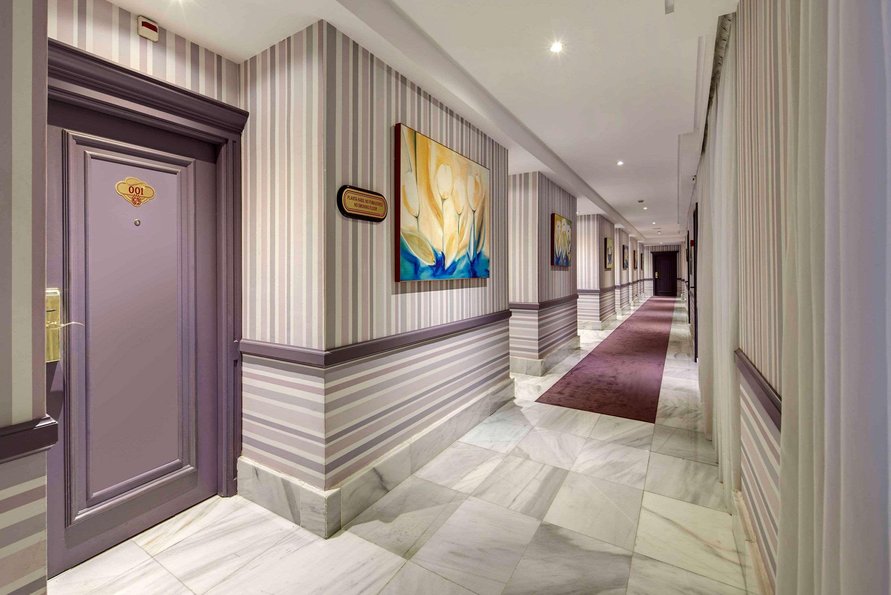 Vista Lobby Sercotel Gran Hotel Conde Duque