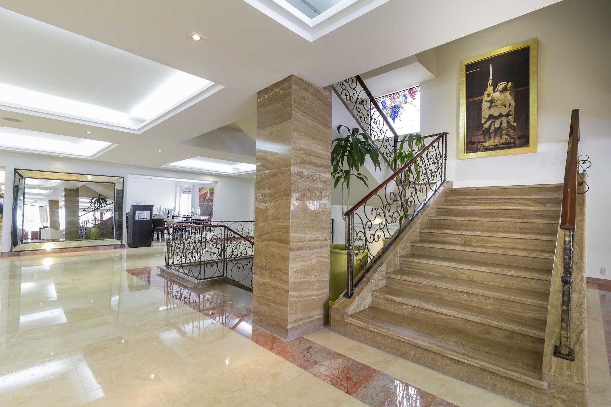 Vista Lobby Imperio de Angeles Executive León Poliforum