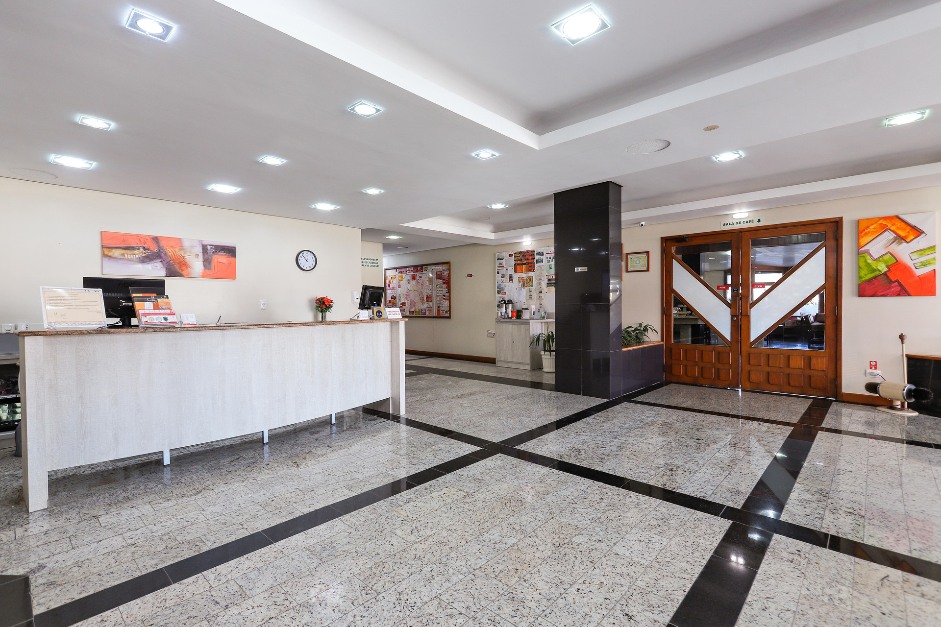 Vista Lobby Hotel Suárez Campo Bom