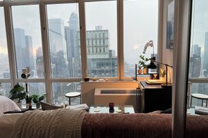 Alquiler Vacacional - Gorgeous home away from home secluded high above the hustle of Midtown!