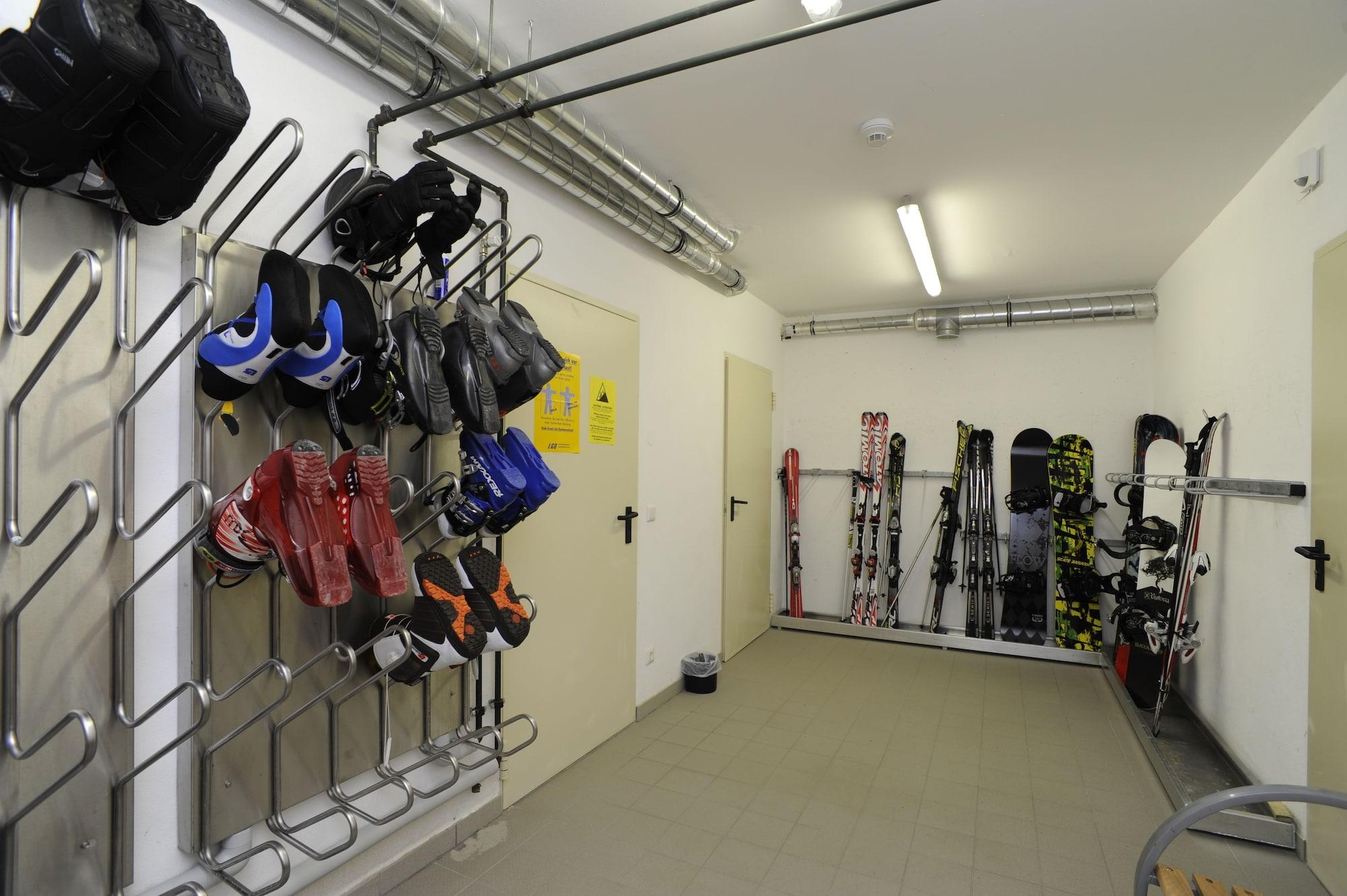 Instalaciones Recreativas Hotel Laaxerhof