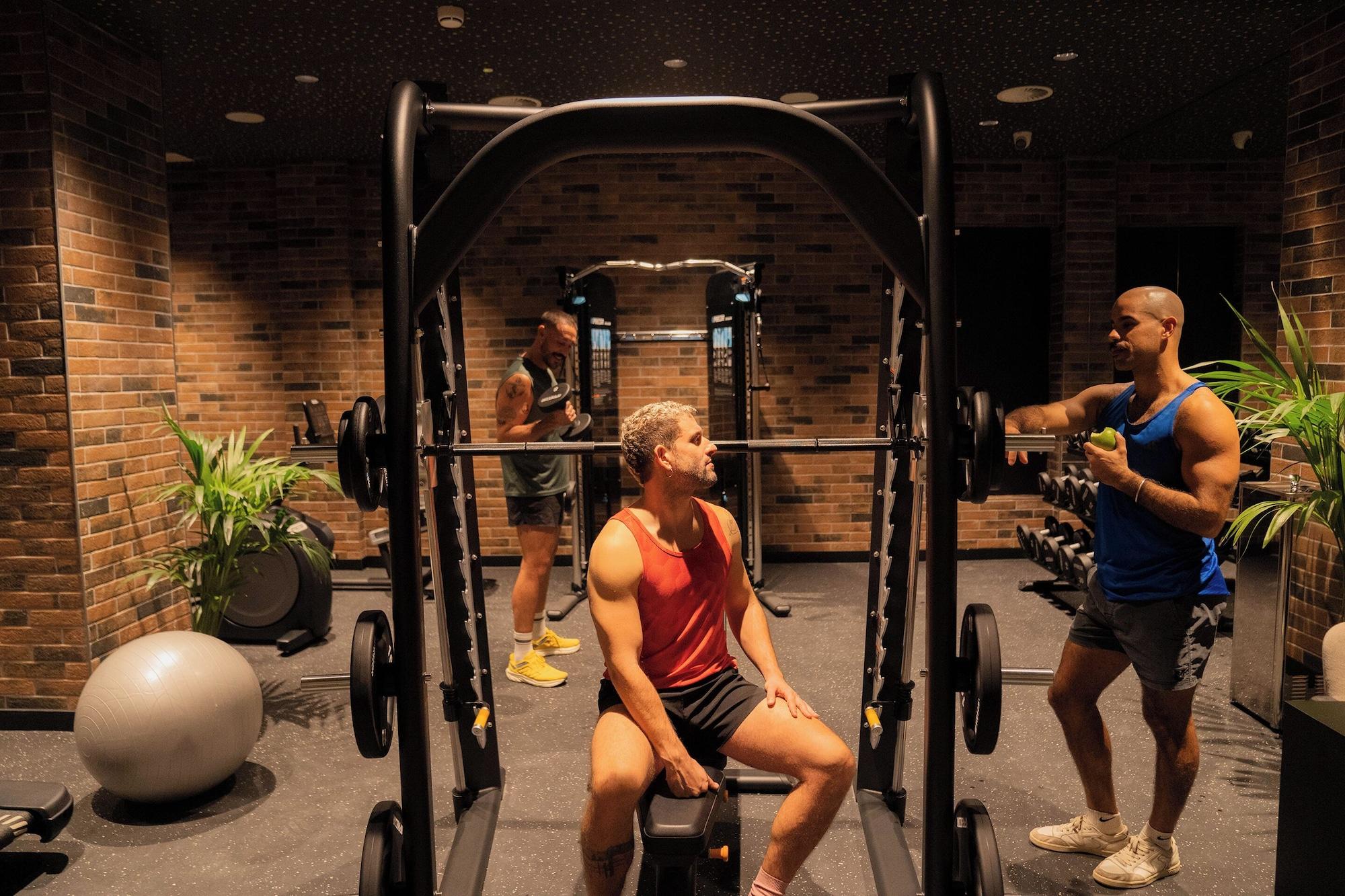 Gimnasio Axel Hotel Bilbao – Adults Only