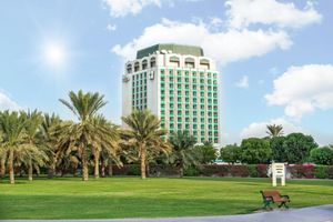 Alojamiento - Holiday International Sharjah