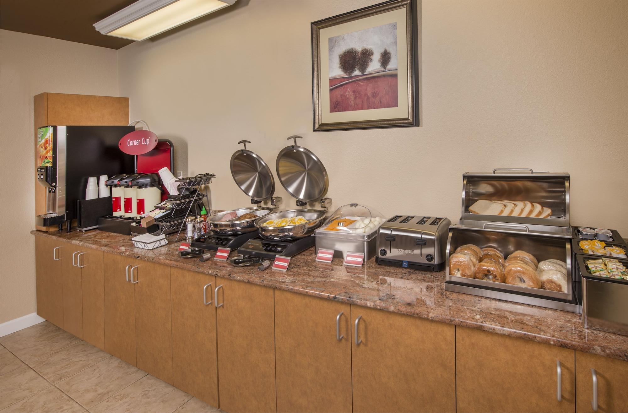 Restaurant Towneplace Suites by Marriott Clinton at Joint Base Andrews