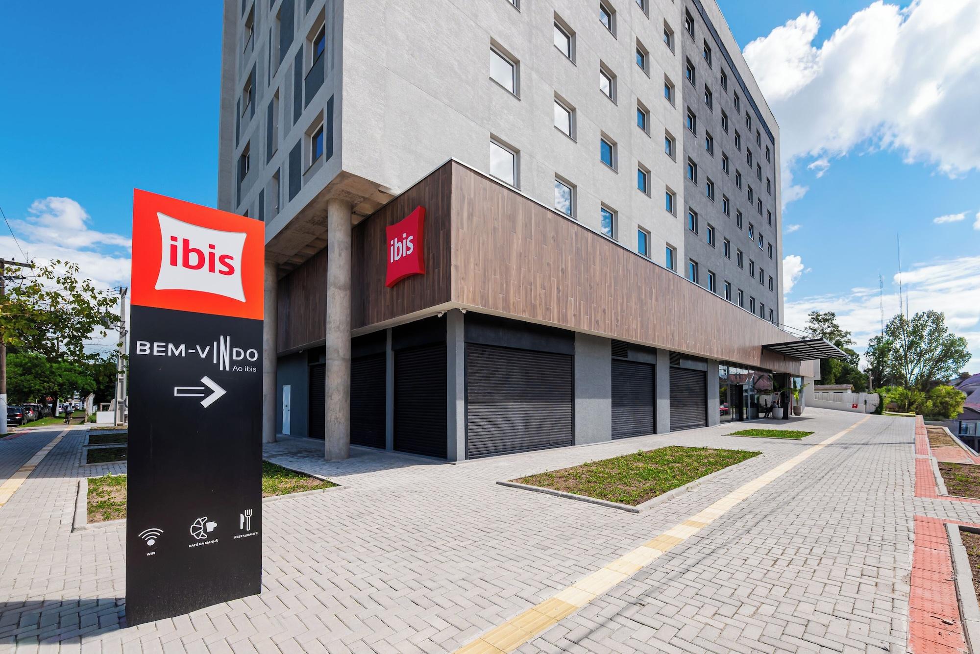 Vista Exterior ibis Pelotas