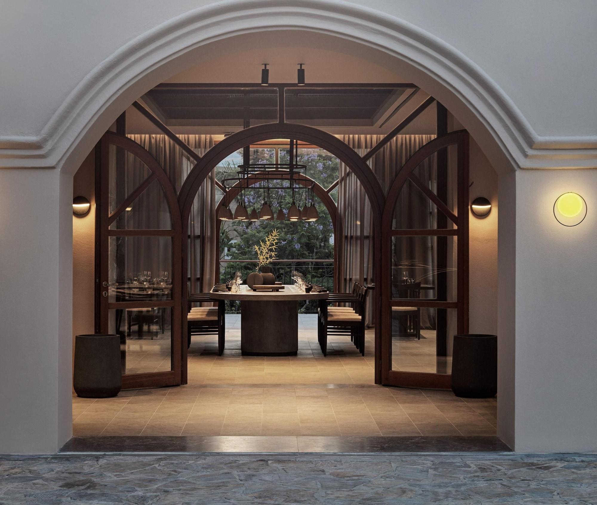 Restaurant Aulus Lindos Rhodes, All-Inclusive Resort, Curio Collection by Hilton