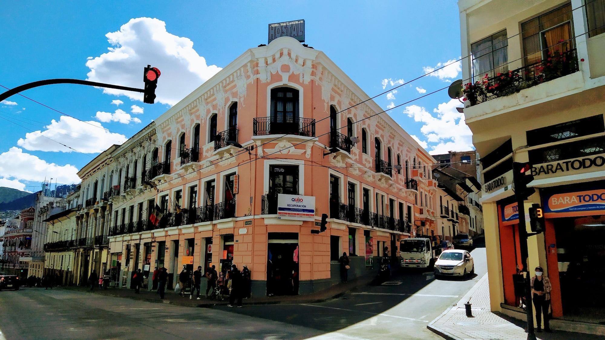 Varios Hostal Latitud Ecuem