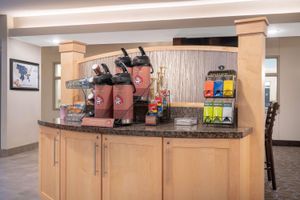 Alojamiento - AmericInn by Wyndham Windom