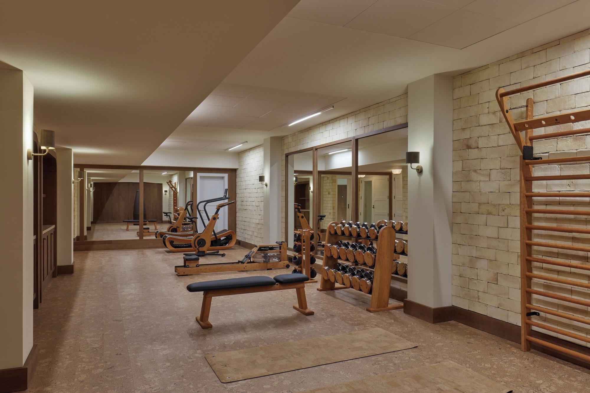 Gimnasio Miiro Borneta