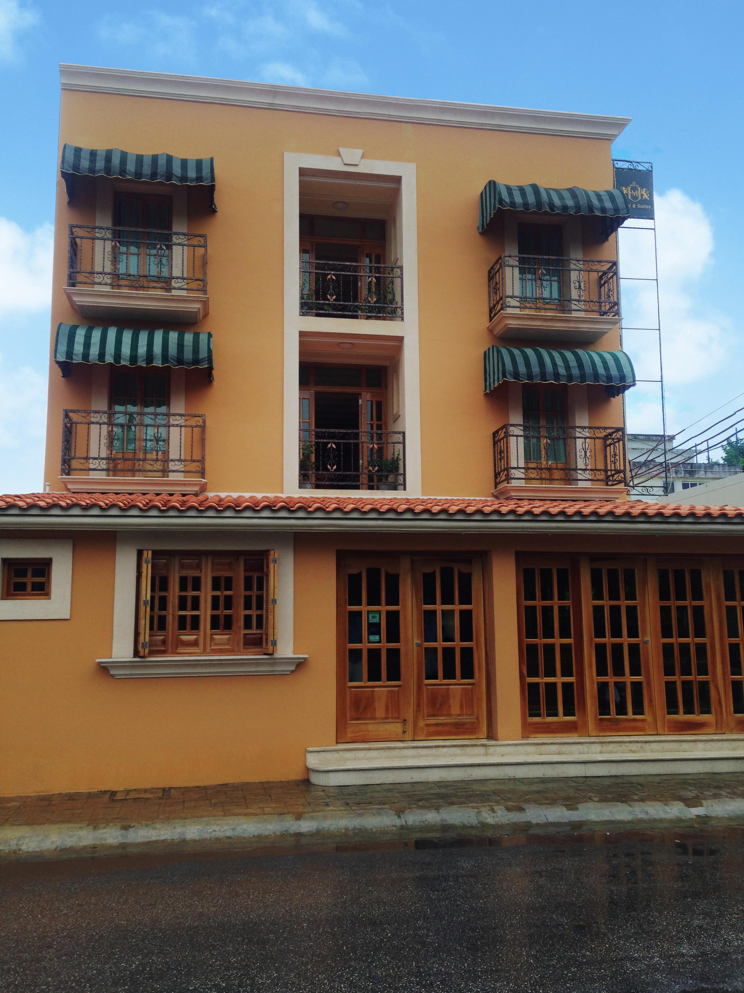 Vista Exterior Cancun International Suites