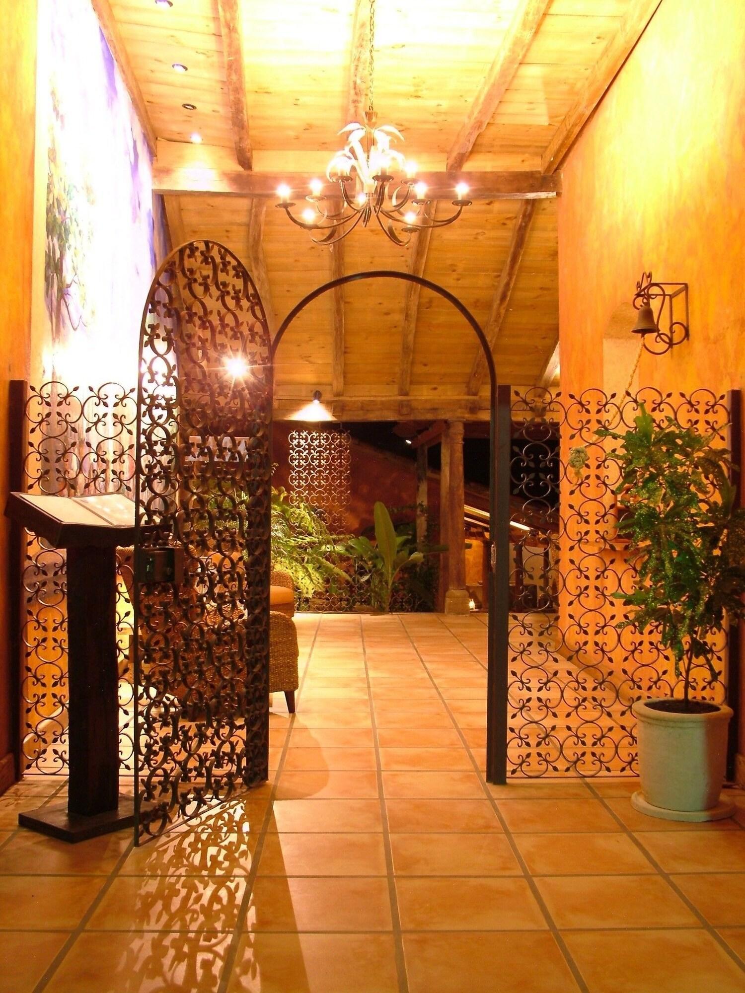 Vista Lobby Los Almendros de San Lorenzo