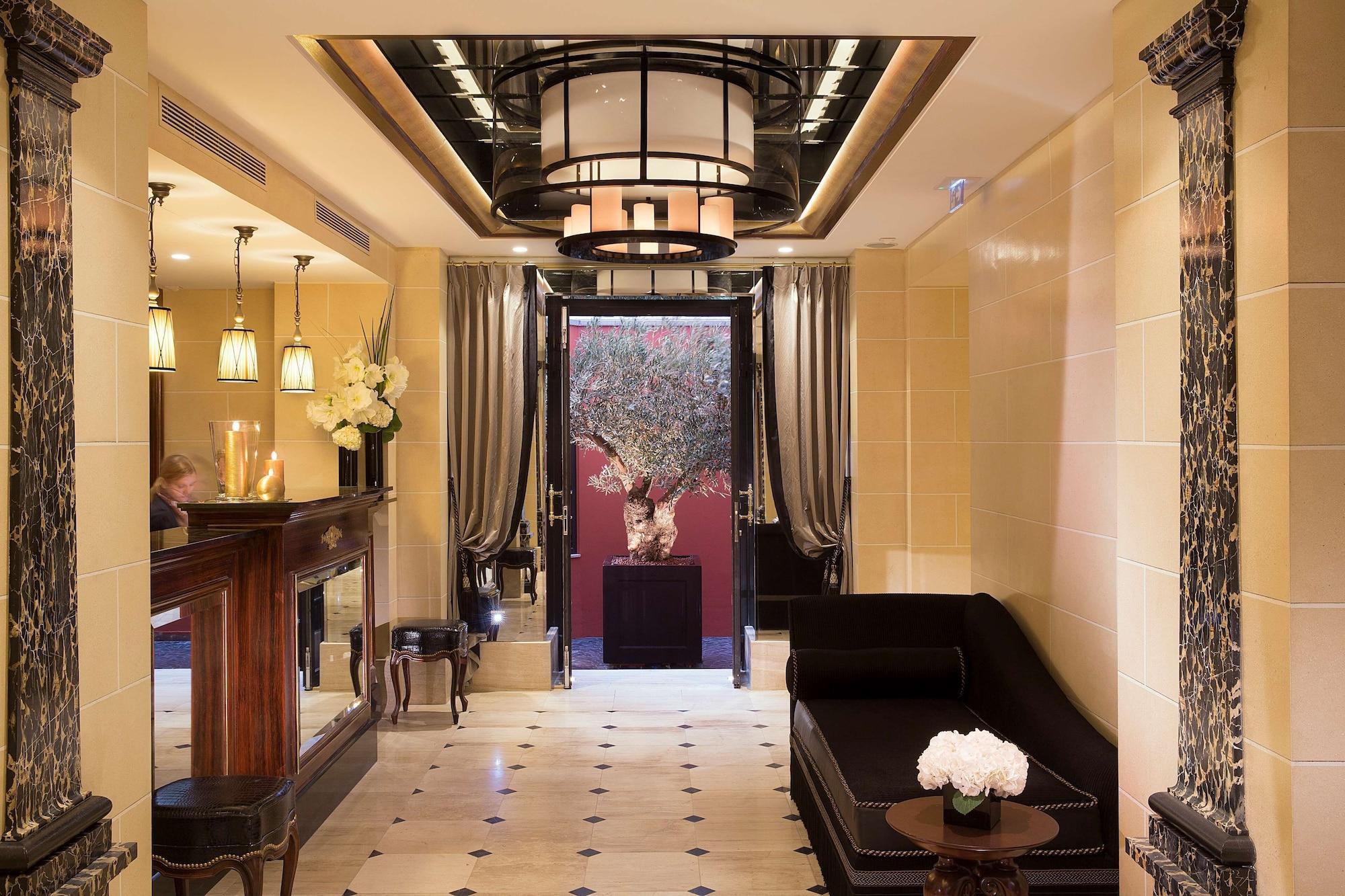 Vista Lobby Le Belmont Paris