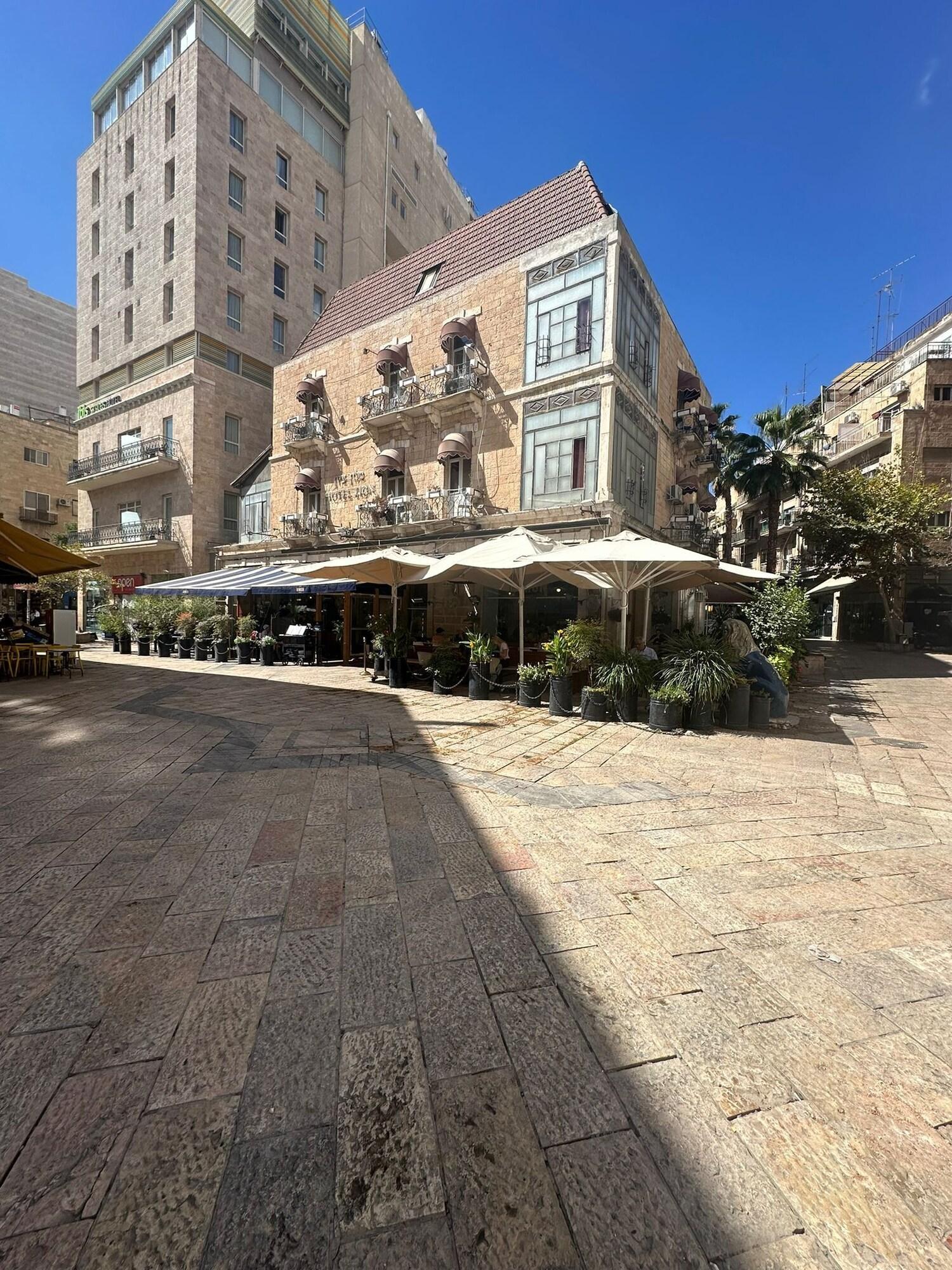 Vista Exterior Zion Hotel
