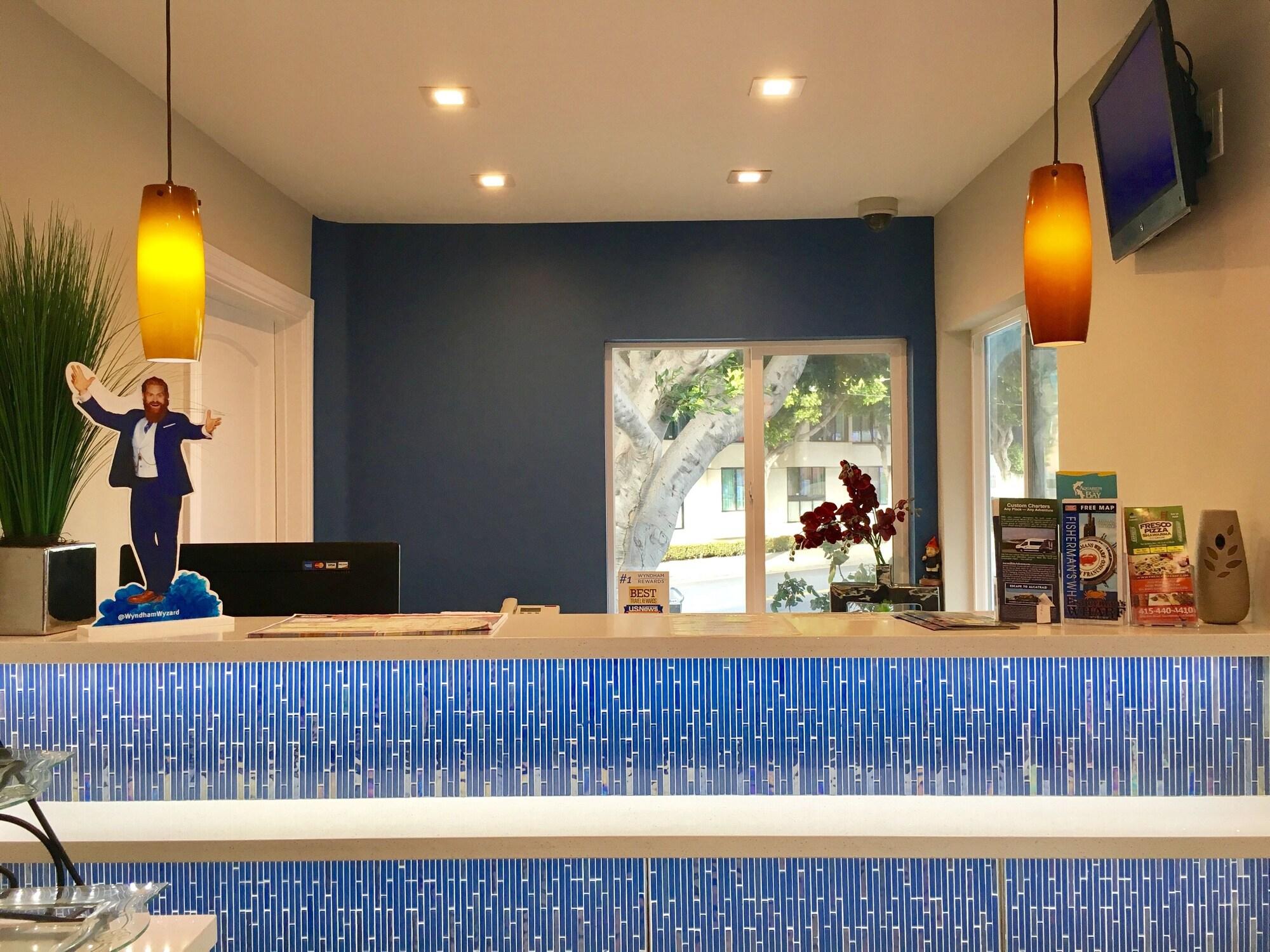 Vista Lobby Travelodge by Wyndham by Fisherman's Wharf