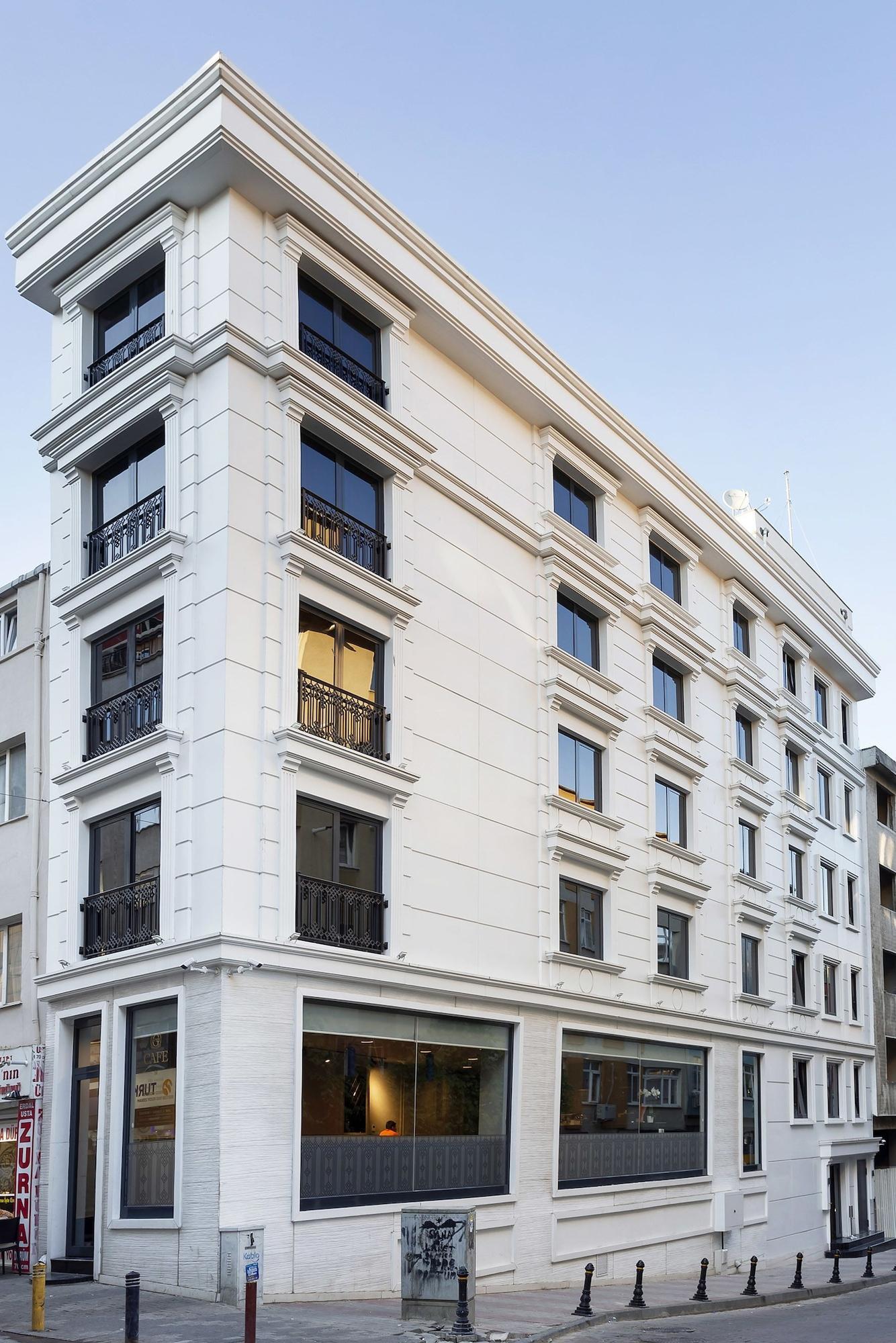 Vista Exterior Guner Business Hotel