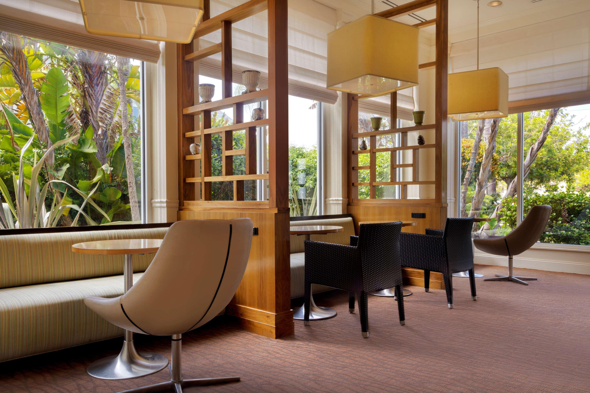 Vista Lobby Hilton Garden Inn LAX El Segundo