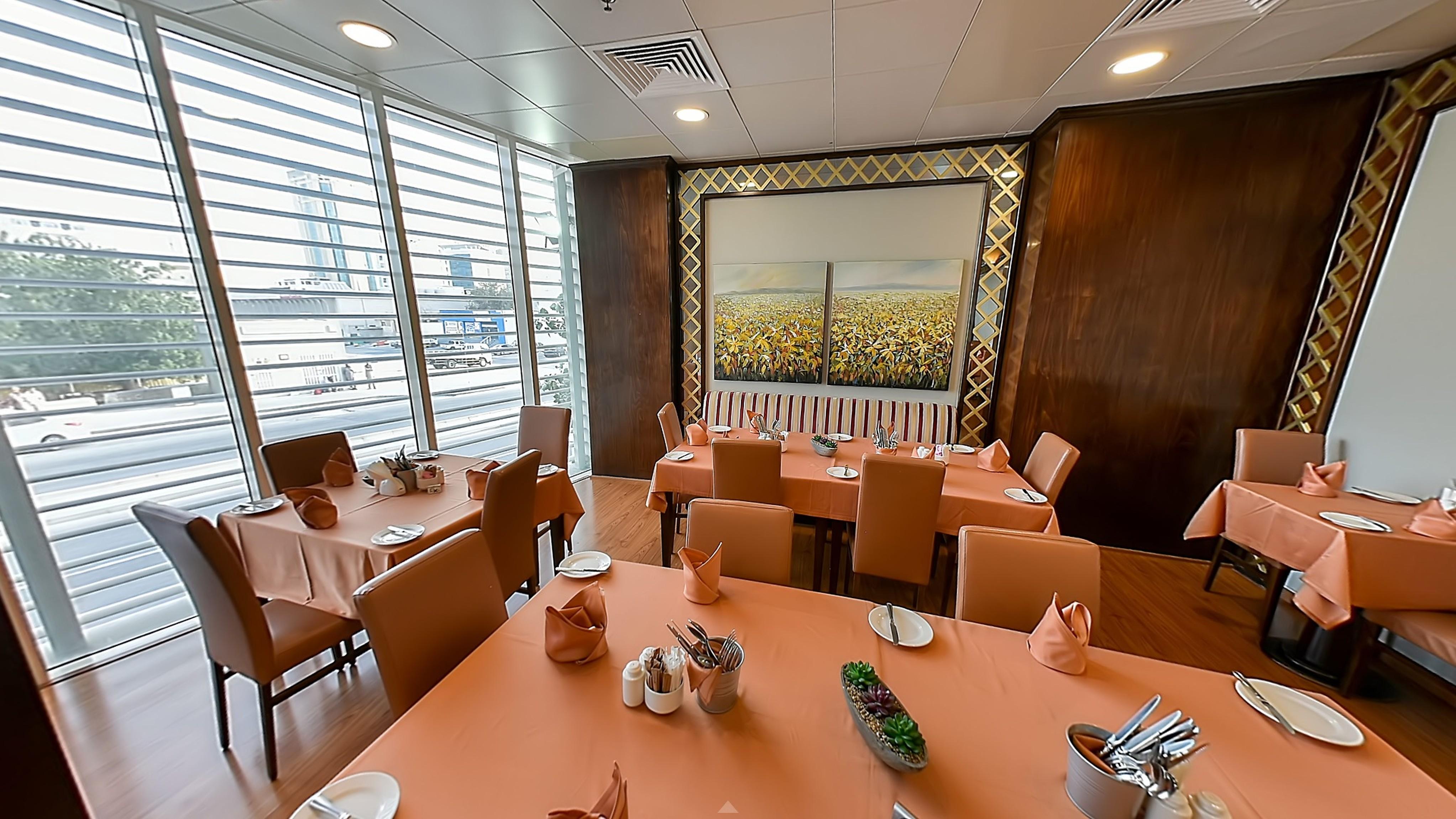 Restaurant Kingsgate Hotel Doha by Millennium Hotels