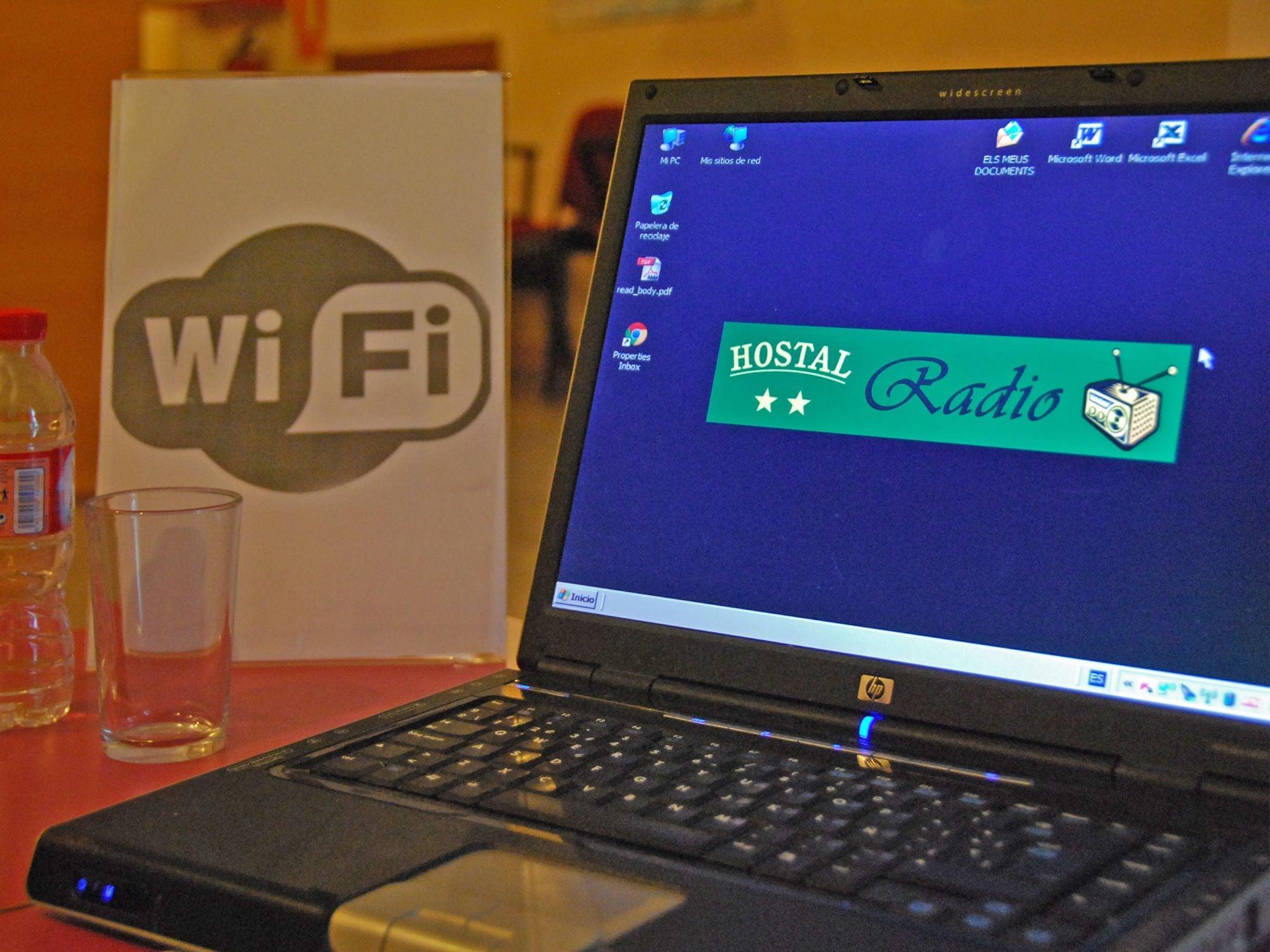 Centro de Negocios Hostal Radio